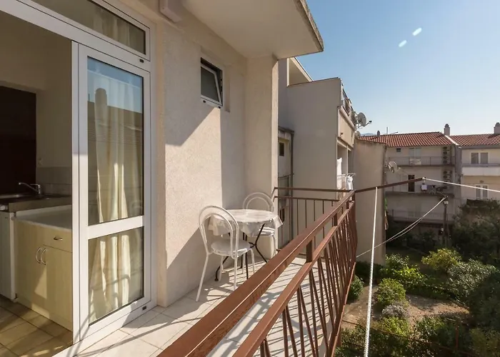 Mara Apartment